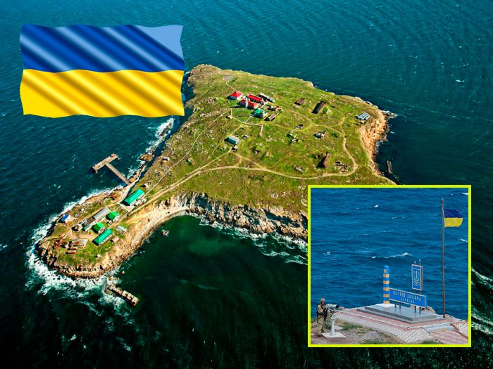 Остров Зміїний, прапор України