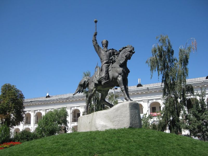 Пам'ятник Петру Сагайдачному, Київ